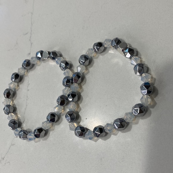 Iced silver lining bracelet- silver hematite with Opal crystals - Picture 3 of 6